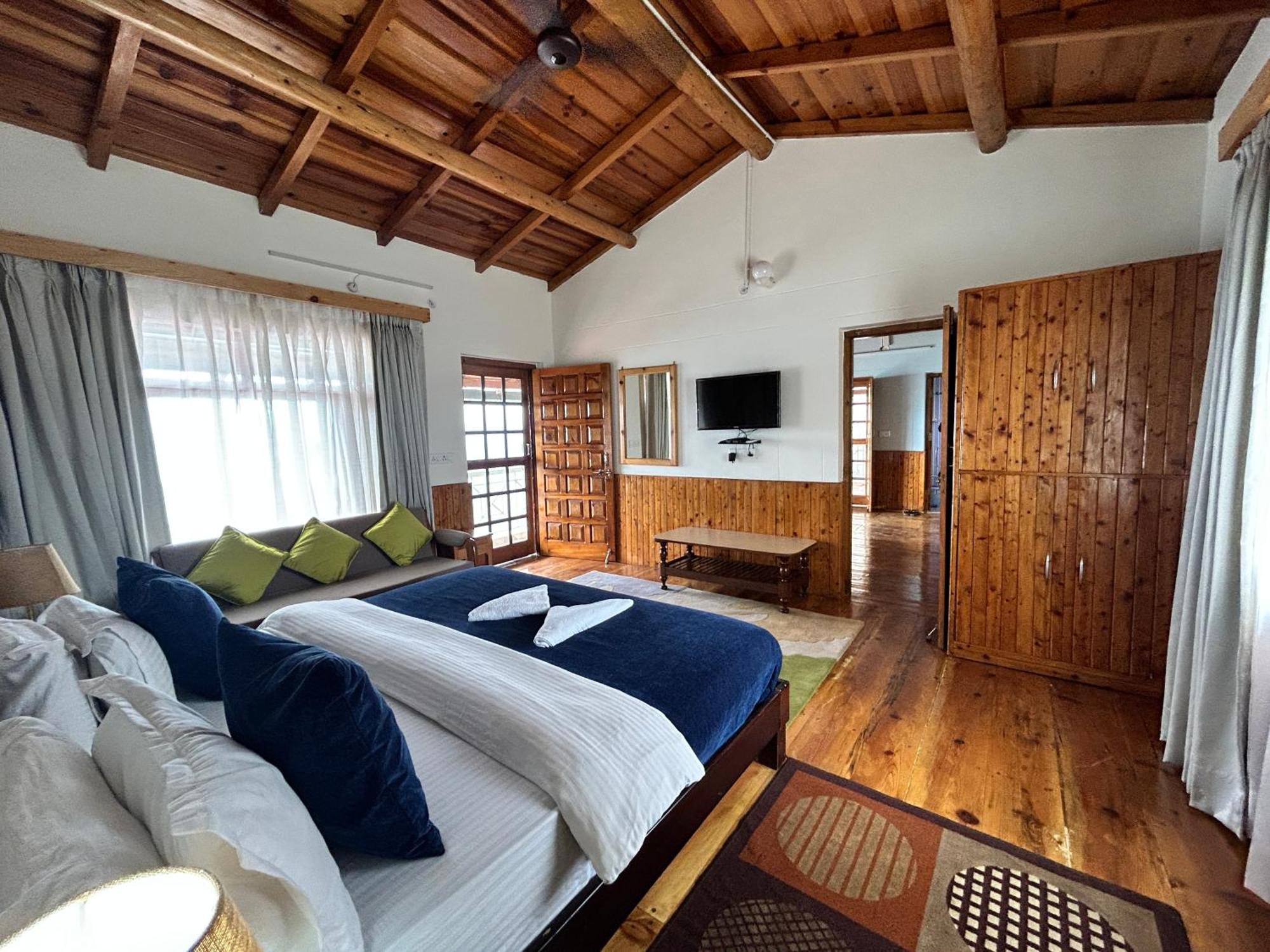 אלמורה Kasar Himalaya Holiday Resort, Binsar Rd מראה חיצוני תמונה