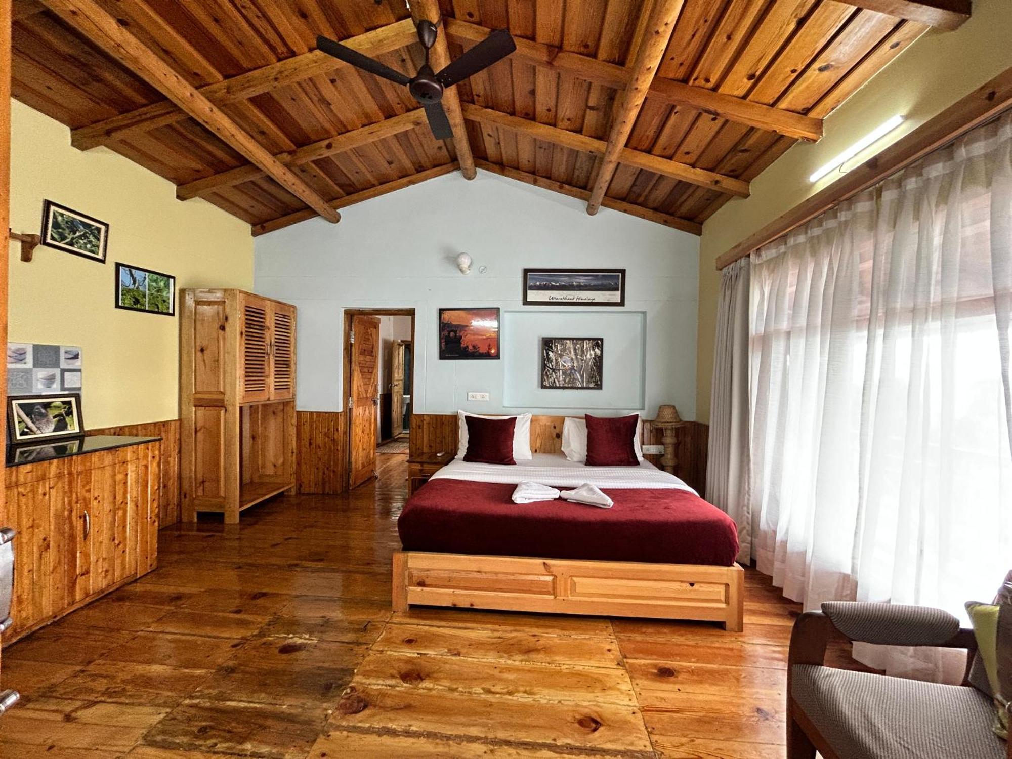 אלמורה Kasar Himalaya Holiday Resort, Binsar Rd מראה חיצוני תמונה