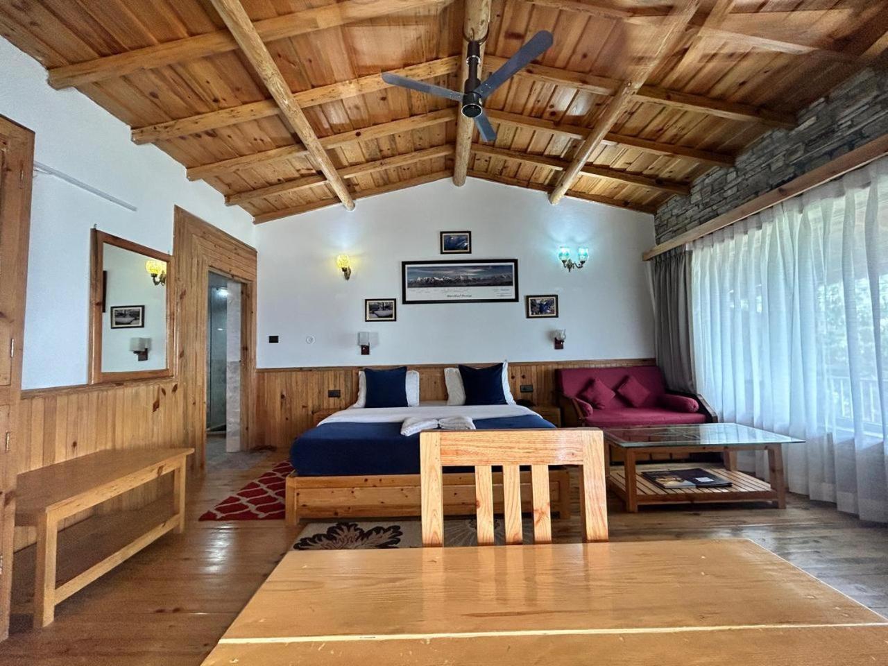אלמורה Kasar Himalaya Holiday Resort, Binsar Rd מראה חיצוני תמונה