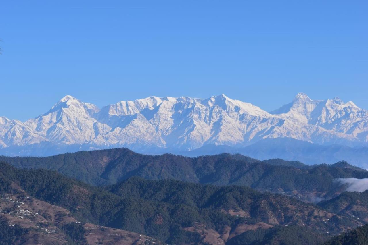 אלמורה Kasar Himalaya Holiday Resort, Binsar Rd מראה חיצוני תמונה