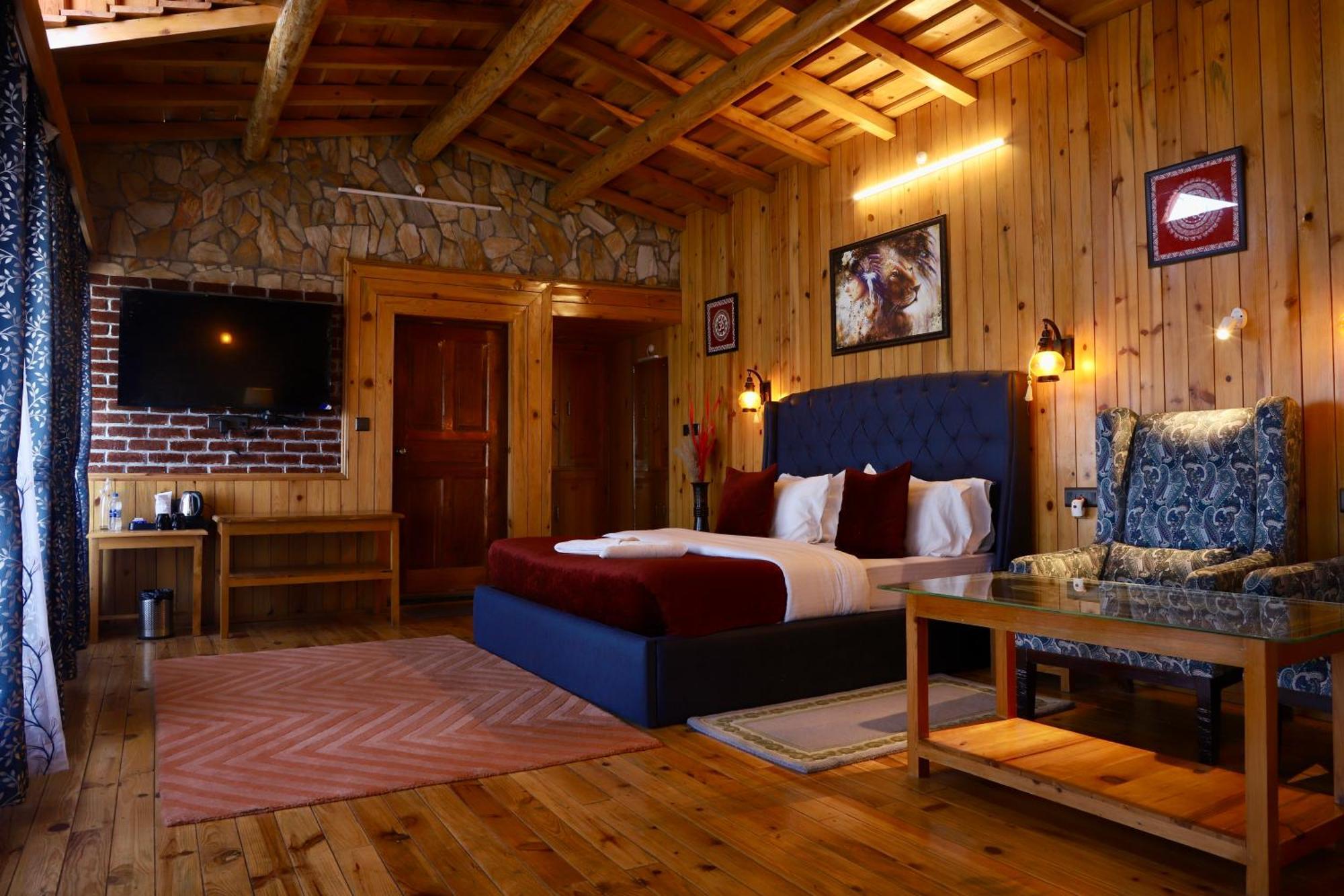 אלמורה Kasar Himalaya Holiday Resort, Binsar Rd מראה חיצוני תמונה