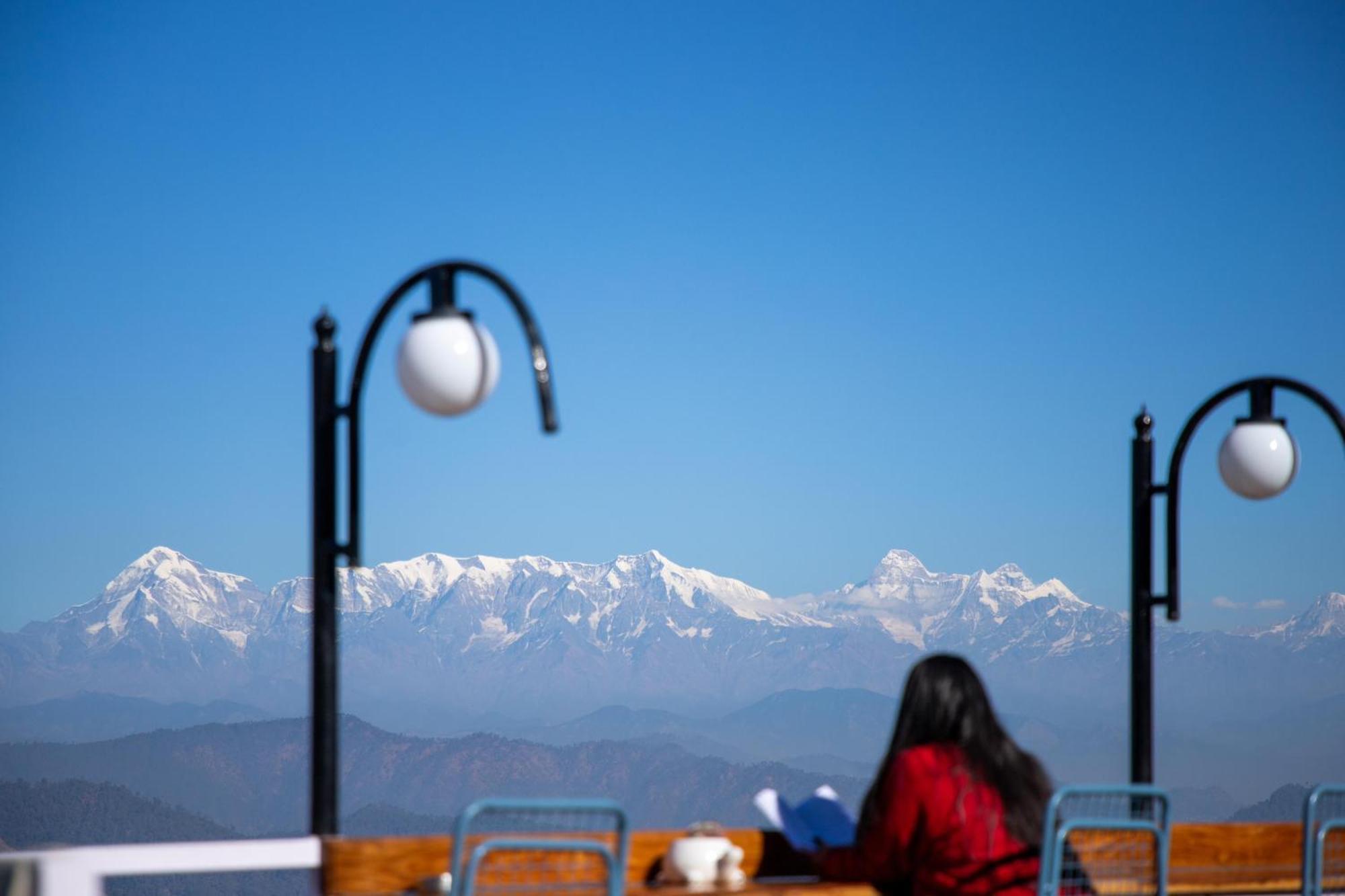 אלמורה Kasar Himalaya Holiday Resort, Binsar Rd מראה חיצוני תמונה
