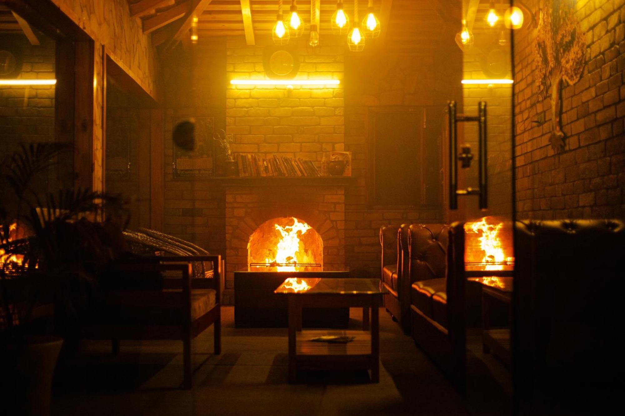 אלמורה Kasar Himalaya Holiday Resort, Binsar Rd מראה חיצוני תמונה